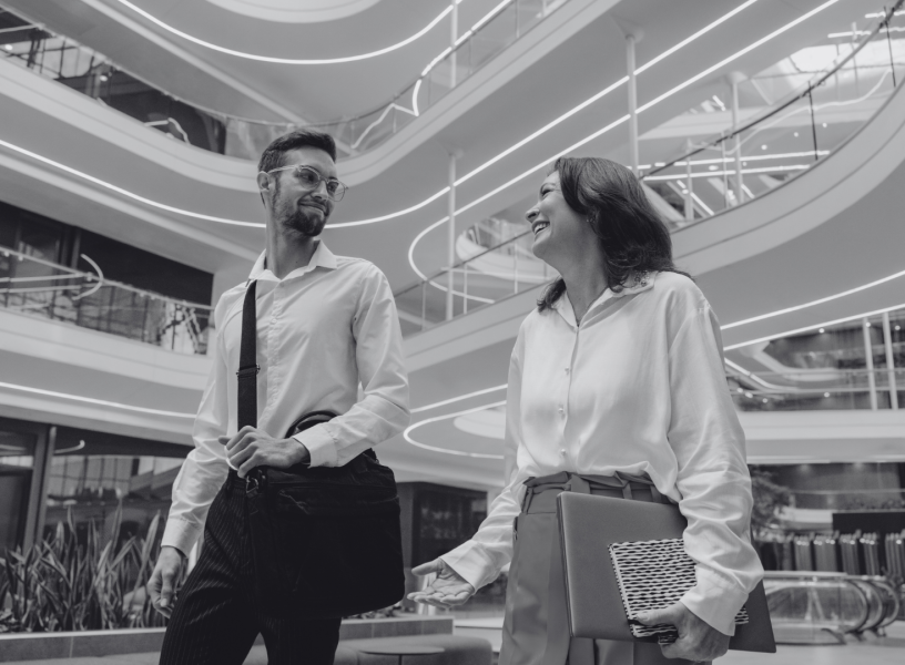 nuevos competidores Aprende a anticipar la entrada de nuevos competidores internacionales y protege tu cuota de mercado con análisis, estrategia y diferenciación.